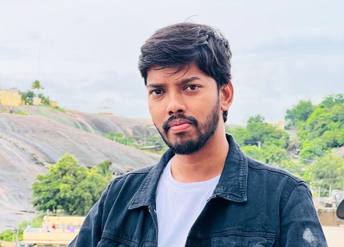 Mr.Suresh Gurrapu-Manager at Hardik Sai Ceramics